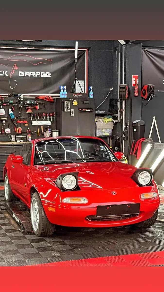Gebraucht Mazda MX5 90 PS (66 kW) 1996 Rot Cabrio