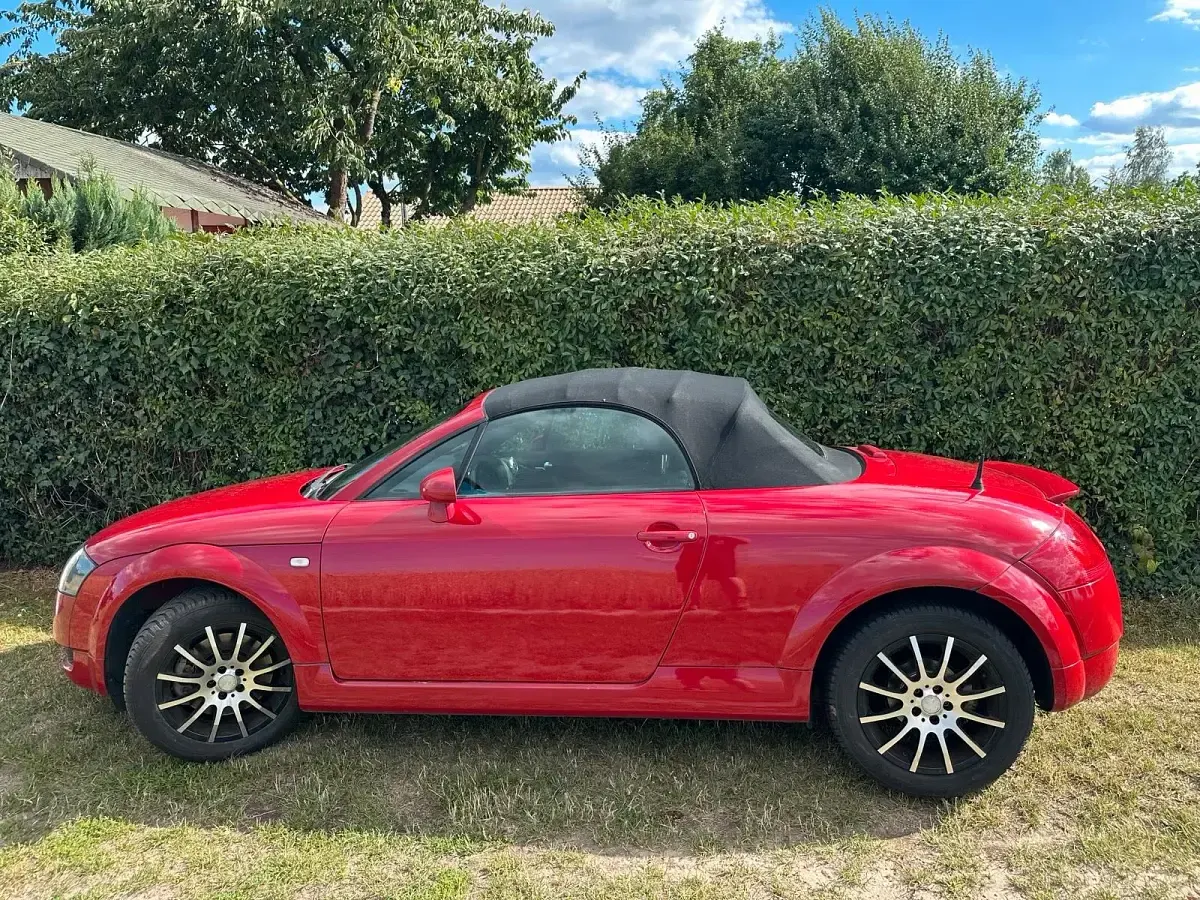 Gebraucht Audi TT Roadster 180 PS (132 kW) 2000 Rot Cabrio