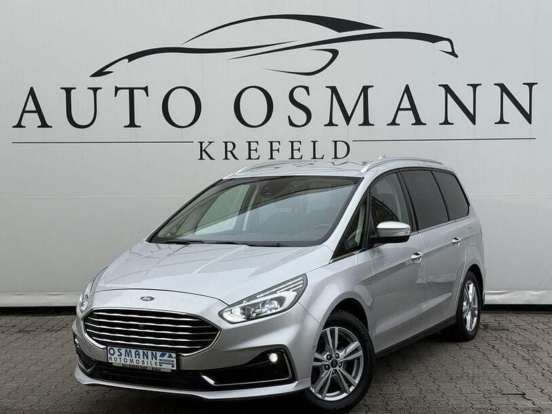 Silber Gebraucht 2022 Ford Galaxy Titanium Van / Kleinbus | 17.149 € (Superpreis) - Bild 1/4
