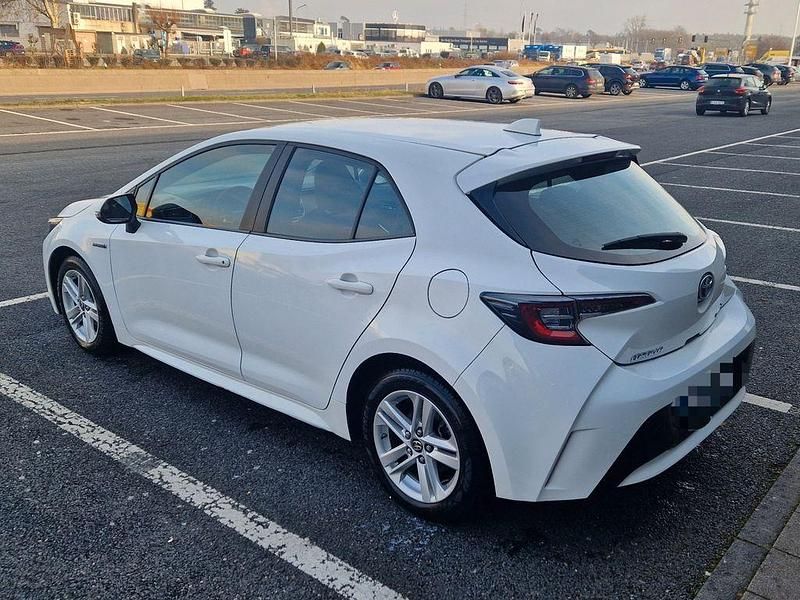 Gebraucht Toyota Corolla Comfort 122 PS (89 kW) 2020 Weiß Limousine