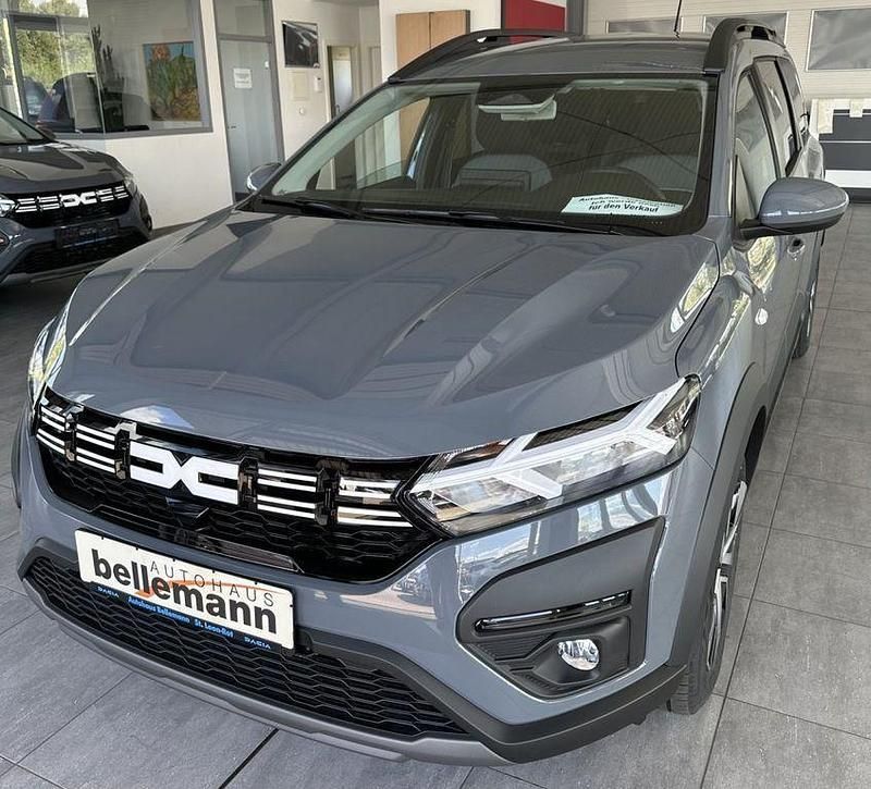 Grau Neu 2025 Dacia Jogger Expression Van / Kleinbus | 26.380 € (Fairer Preis) - Bild 1/4