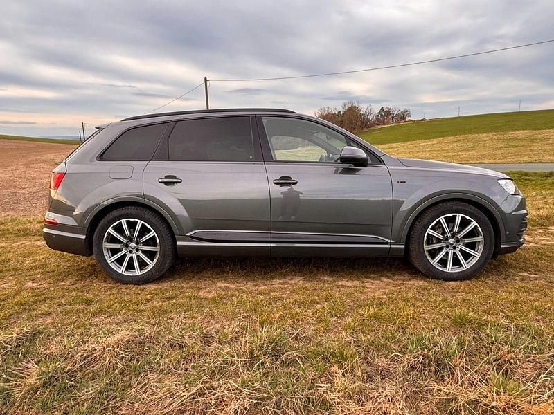 Gebraucht Audi Q7 S-Line 272 PS (200 kW) 2018 Silber SUV