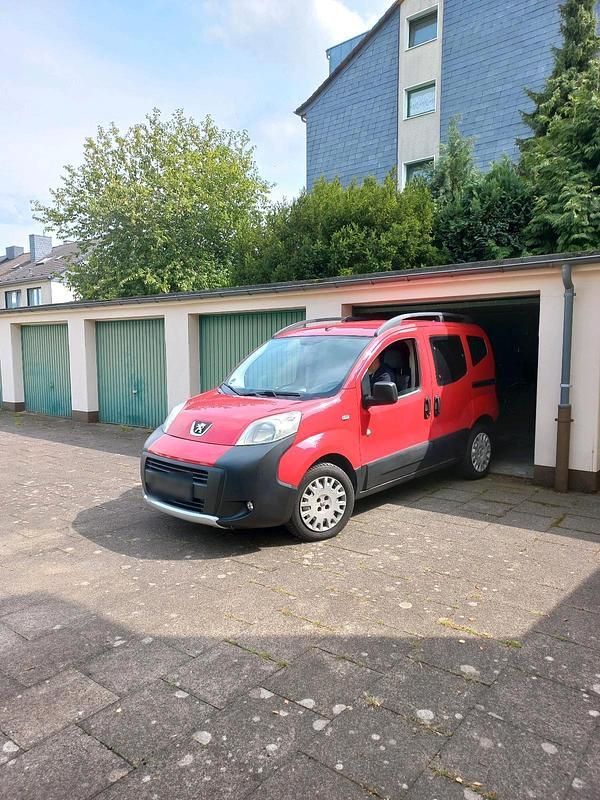 Gebraucht Peugeot Bipper 75 PS (55 kW) 2010 Rot Van / Kleinbus