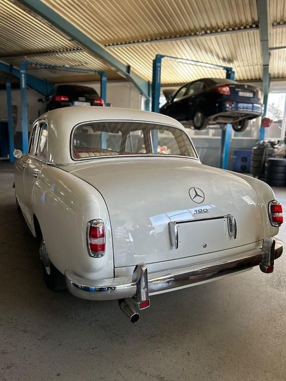 Gebraucht Mercedes 190 75 PS (55 kW) 1957 Weiß Limousine