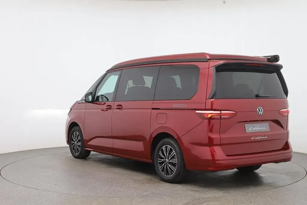 Neu VW Multivan California 150 PS (110 kW) 2025 Rot Van / Kleinbus
