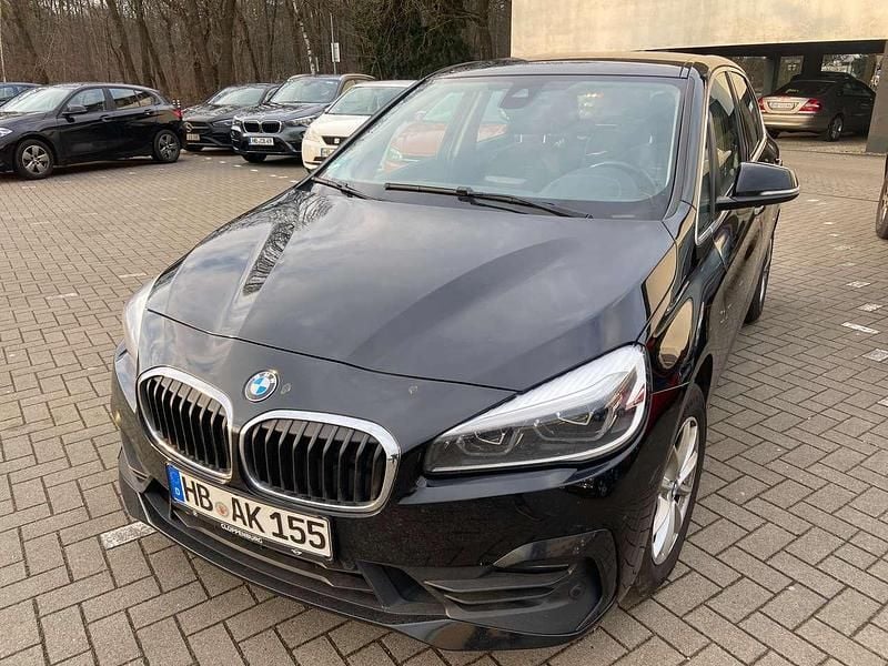 Gebraucht BMW 218 Active Tourer Advantage 150 PS (110 kW) 2018 Schwarz Van / Kleinbus