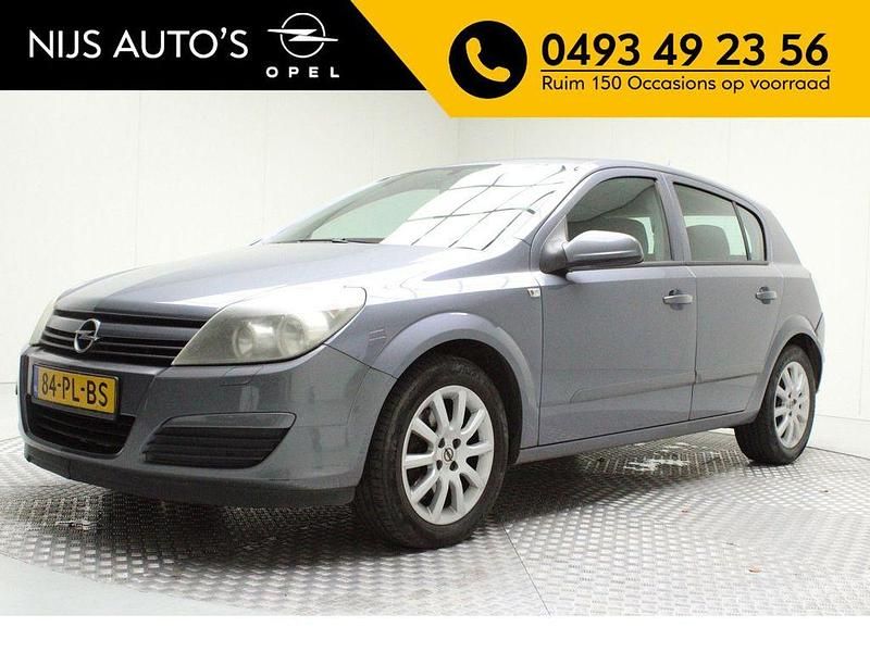 Grau Gebraucht 2004 Opel Astra Enjoy Limousine | 1.250 € (Fairer Preis) - Bild 1/4