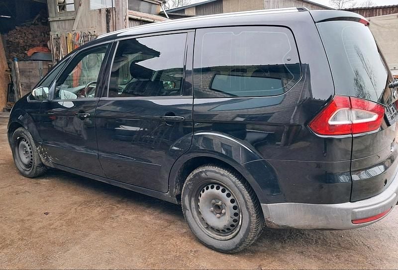 Gebraucht Ford Galaxy 140 PS (102 kW) 2012 Schwarz Van / Kleinbus