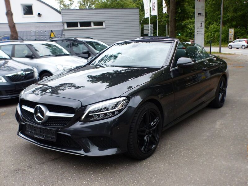Grau Gebraucht 2019 Mercedes C180 Cabrio | 30.499 € (Guter Preis) - Bild 1/4