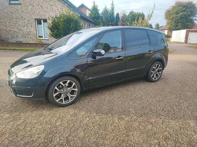Schwarz Gebraucht 2008 Ford S-MAX Titanium Van / Kleinbus | 4.650 € - Bild 1/4