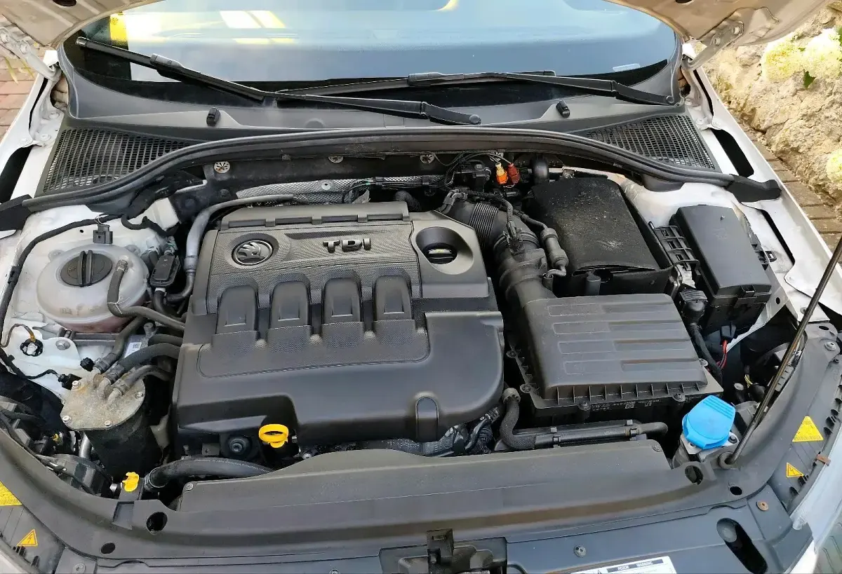 Gebraucht Skoda Octavia RS 185 PS (136 kW) 2016 Weiß Kombi