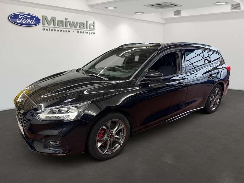 Gebraucht Ford Focus ST-Line 125 PS (91 kW) 2021 Obsidianschwarz metallic (metallic) Kombi