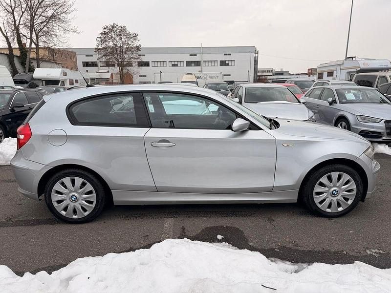 Gebraucht BMW 118 Advantage 143 PS (105 kW) 2007 Silber Kleinwagen