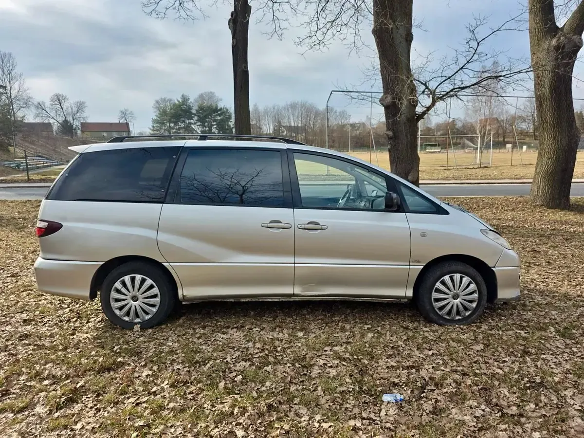 Gebraucht Toyota Previa 116 PS (85 kW) 2004 Silber Van / Kleinbus
