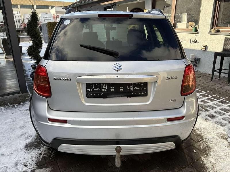 Gebraucht Suzuki SX4 Comfort 120 PS (88 kW) 2007 Silber Limousine