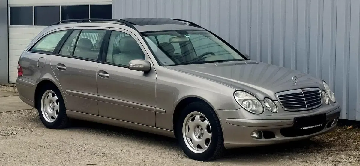 Używany Mercedes E280 190 KM (139 kW) 2005 Andere farben Kombi