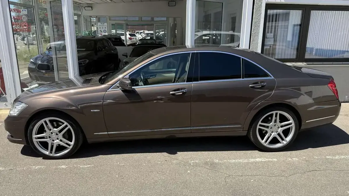 Gebraucht Mercedes S350 AMG 258 PS (189 kW) 2011 Dolomitbraun  metalliclack Limousine