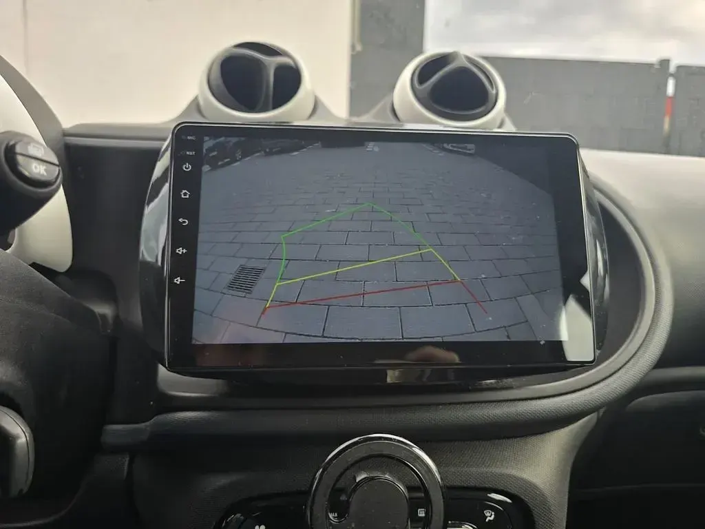 Gebraucht Smart ForTwo Electric Drive 60 kW (82 PS) 2018 Weiß Coupé