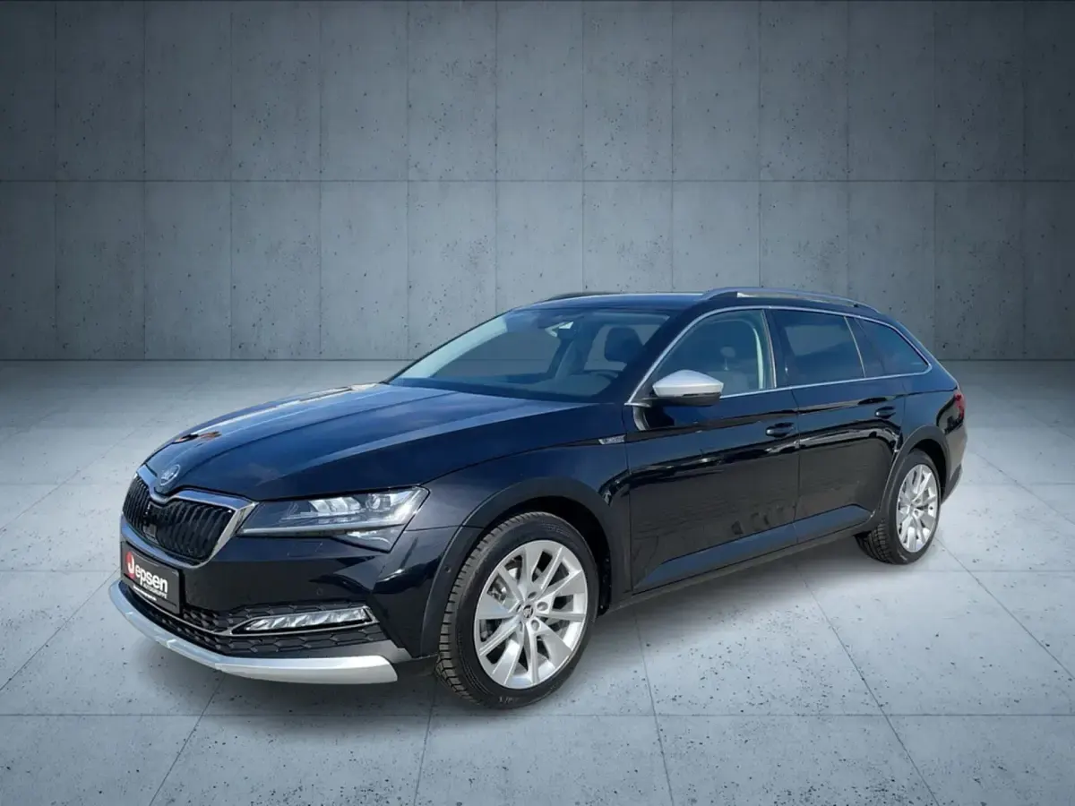 Gebraucht Skoda Superb 200 PS (147 kW) 2022 Blackmagic perleffekt Kombi