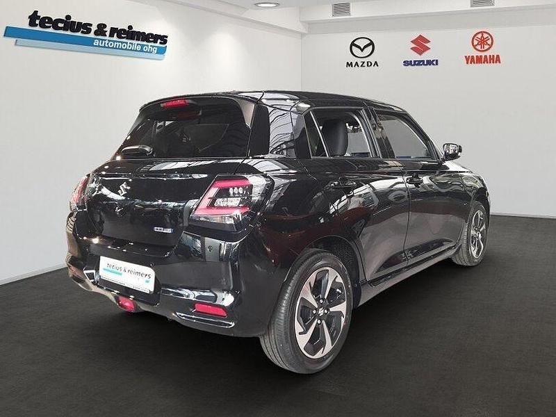 Neu Suzuki Swift Comfort+ 83 PS (61 kW) 2026 Super black pearl metallic Kleinwagen