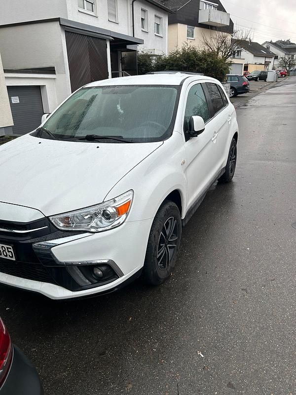 Gebraucht Mitsubishi ASX 117 PS (86 kW) 2018 Weiß SUV