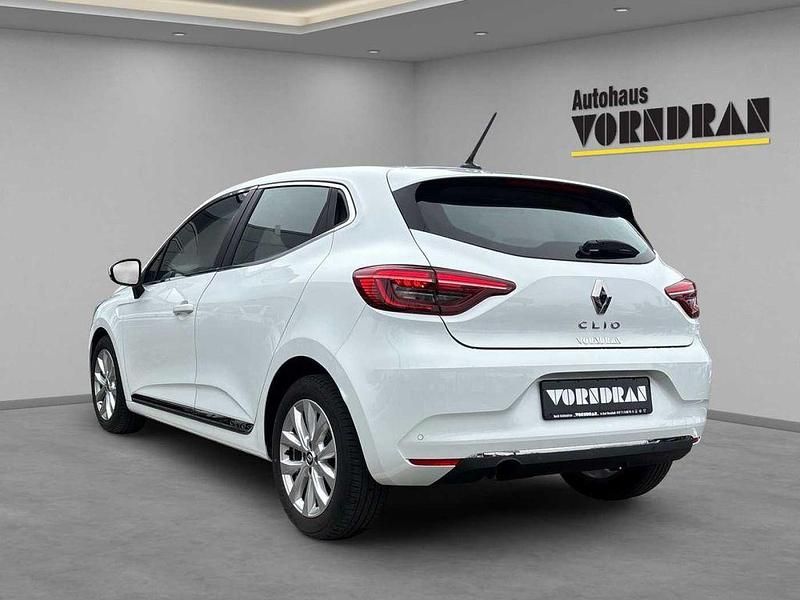 Gebraucht Renault Clio V Intens 91 PS (66 kW) 2022 Arktis weiß Limousine
