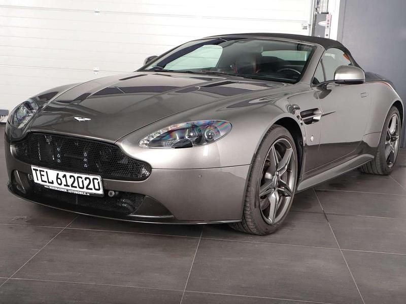 Gebraucht Aston Martin Vantage 436 PS (320 kW) 2019 Scintilla silver Coupé
