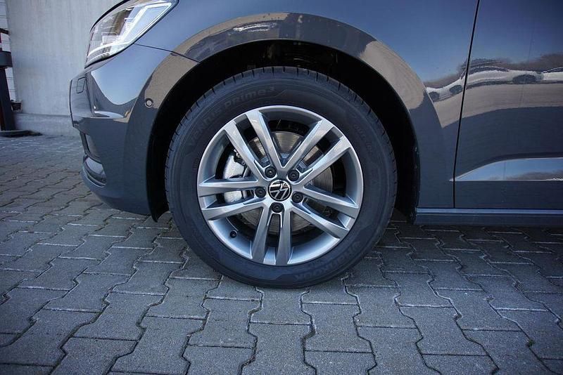 Neu VW Touran 150 PS (110 kW) 2026 Delfingrau metallic Van / Kleinbus