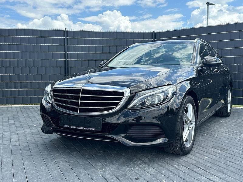 Schwarz Gebraucht 2016 Mercedes C180 Luxury Limousine | 12.990 € (Superpreis) - Bild 1/4