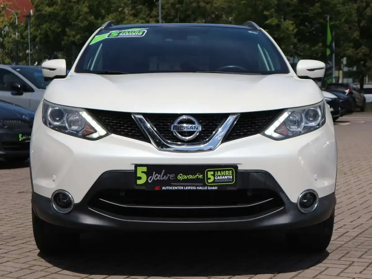 Gebraucht Nissan Qashqai N-Vision 116 PS (85 kW) 2017 Brilliant white (m) SUV