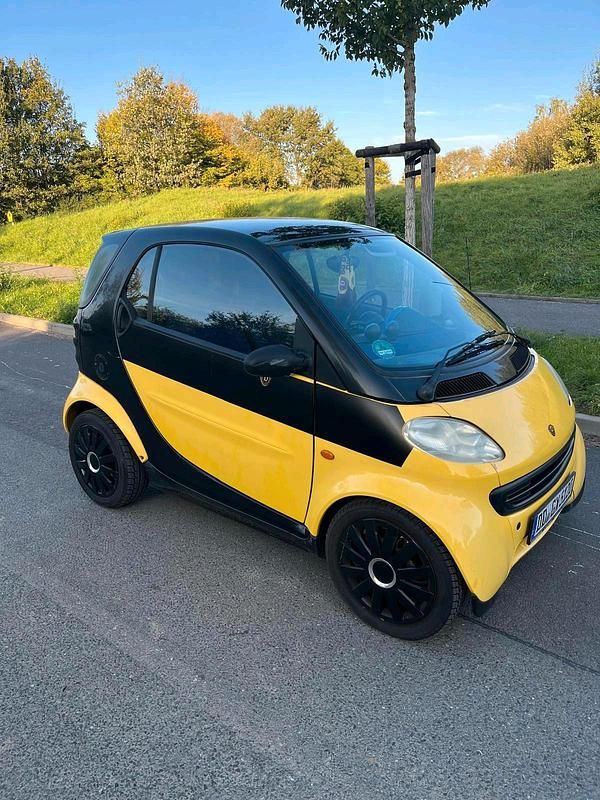 Andere farben Gebraucht 1999 Smart ForTwo Coupé Kleinwagen | 1.800 € (Fairer Preis) - Bild 1/1