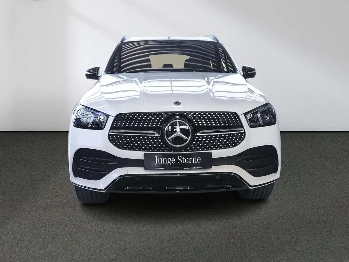Gebraucht Mercedes GLE350 AMG 194 PS (142 kW) 2023 Manufaktur diamantweiß bright SUV