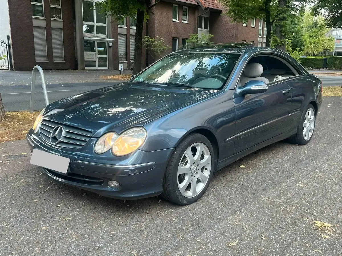 Gebraucht Mercedes CLK240 Elegance 170 PS (125 kW) 2003 Andere farben Coupé