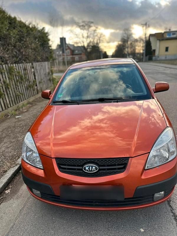 Gebraucht Kia Rio 110 PS (80 kW) 2007 Orange Kleinwagen