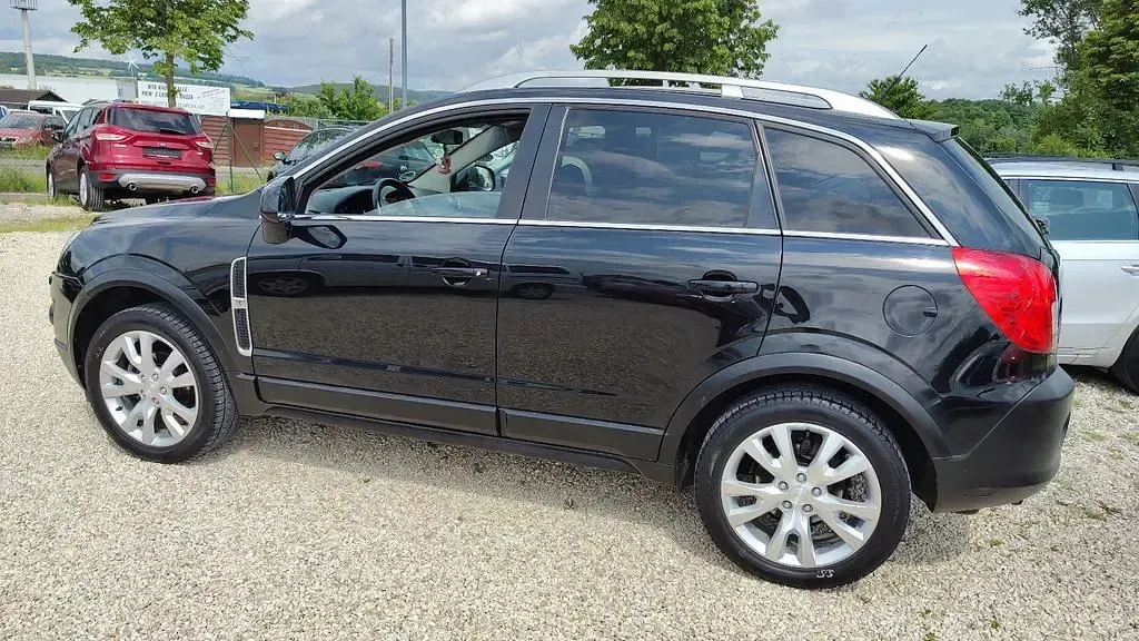 Używany Opel Antara Selection 170 KM (125 kW) 2017 Czarny SUV