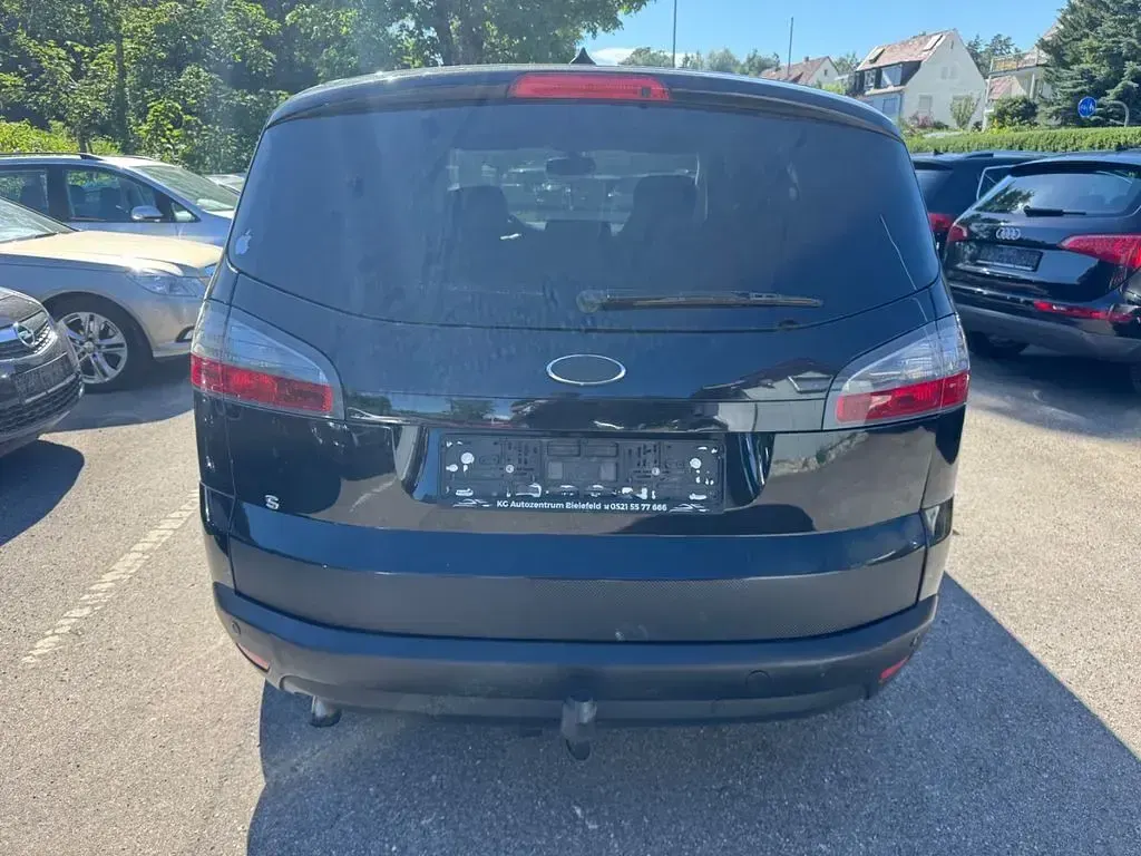 Gebraucht Ford S-MAX Titanium 140 PS (102 kW) 2009 Schwarz Van / Kleinbus