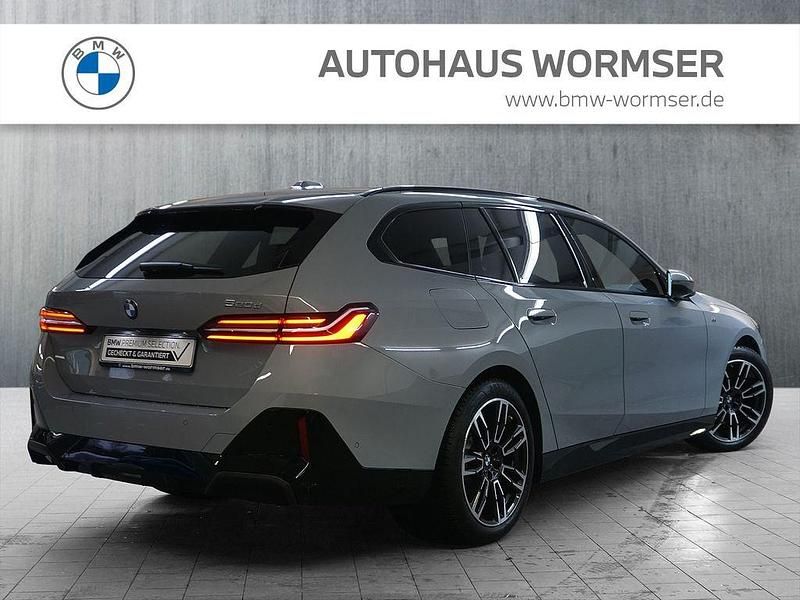 Gebraucht BMW 520 Comfort Edition 197 PS (144 kW) 2025 Grau Kombi