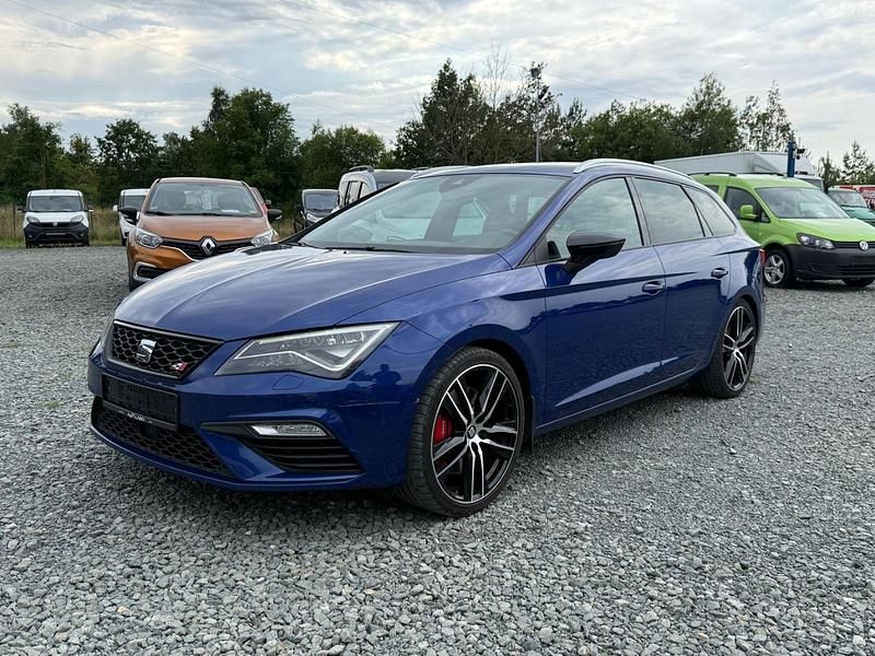 Blau Gebraucht 2018 Cupra Leon Kombi | 17.499 € (Fairer Preis) - Bild 1/4