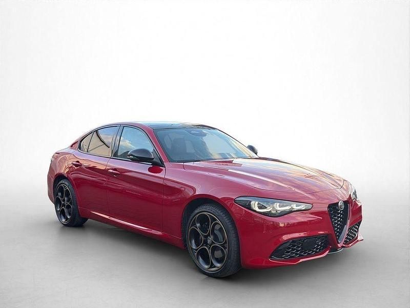 Neu Alfa Romeo Giulia 280 PS (205 kW) 2026 Rot Limousine