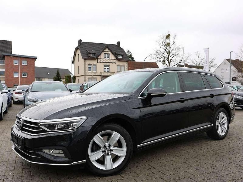 Gebraucht VW Passat Elegance 150 PS (110 kW) 2019 Schwarz Kombi