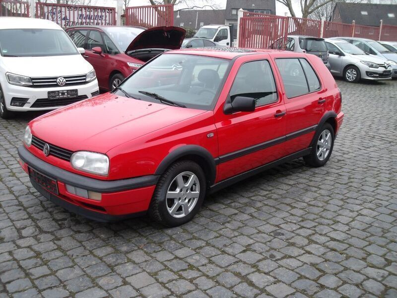 Rot Gebraucht 1995 VW Golf III GT Limousine | 3.490 € - Bild 1/4