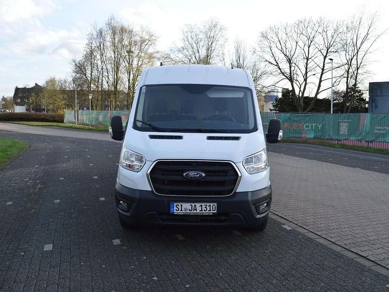 Gebraucht Ford Transit Basis 170 PS (125 kW) 2020 Weiß Pickup