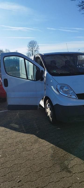 Gebraucht Renault Trafic 90 PS (66 kW) 2012 Weiß Van / Kleinbus