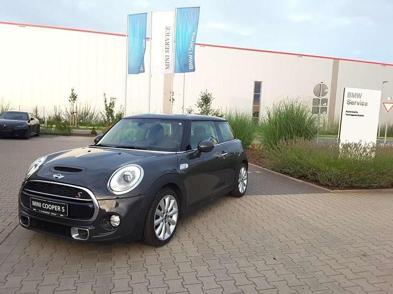 Thunder grey metallic Gebraucht 2015 Mini Cooper S Kleinwagen | 16.100 € (Fairer Preis) - Bild 1/4