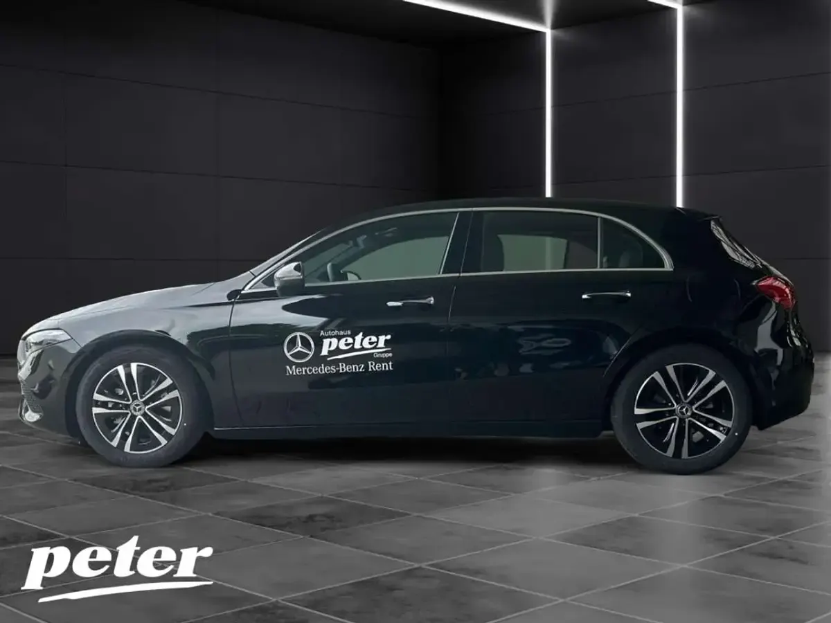 Gebraucht Mercedes A180 Progressive 136 PS (100 kW) 2025 Schwarz Limousine