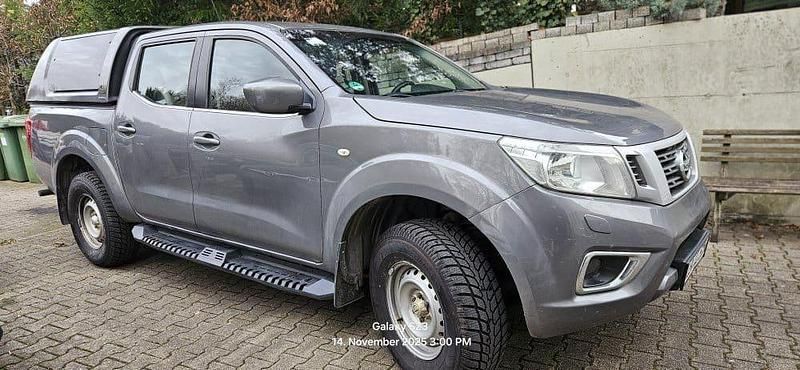 Grau Gebraucht 2017 Nissan Navara Abholung | 18.500 € (Guter Preis) - Bild 1/4