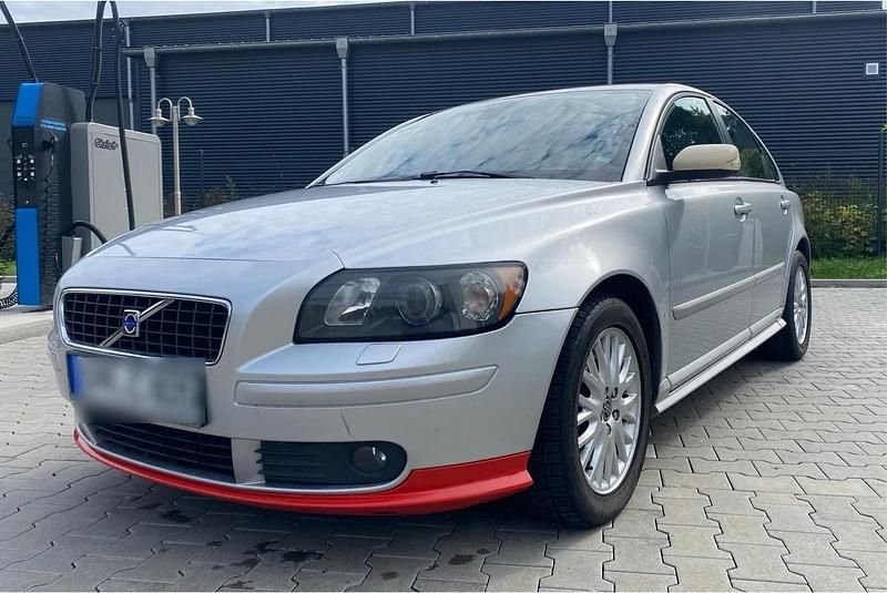Silber Gebraucht 2004 Volvo S40 Limousine | 3.350 € (Fairer Preis) - Bild 1/4