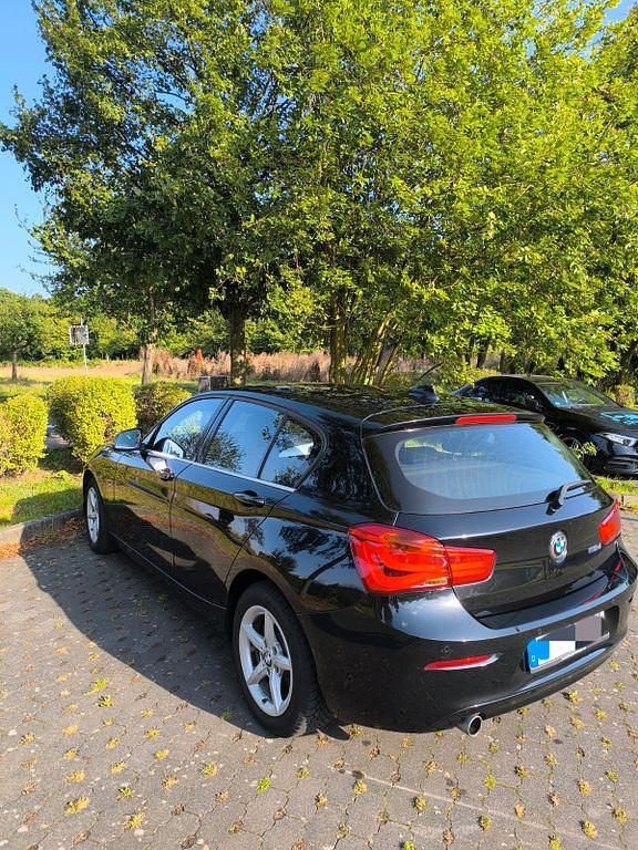 Schwarz Gebraucht 2015 BMW 116 Kleinwagen | 9.500 € (Fairer Preis) - Bild 1/4