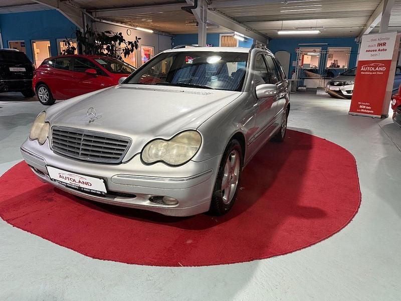 Silber Gebraucht 2003 Mercedes C200 Elegance Kombi | 1.950 € (Guter Preis) - Bild 1/4