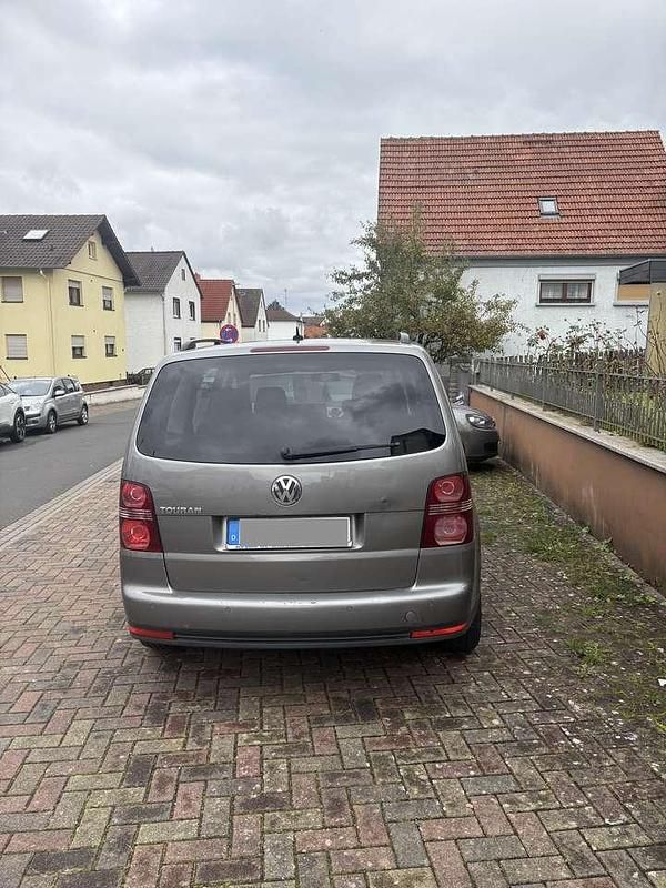 Gebraucht VW Touran Freestyle 140 PS (102 kW) 2009 Grau Van / Kleinbus